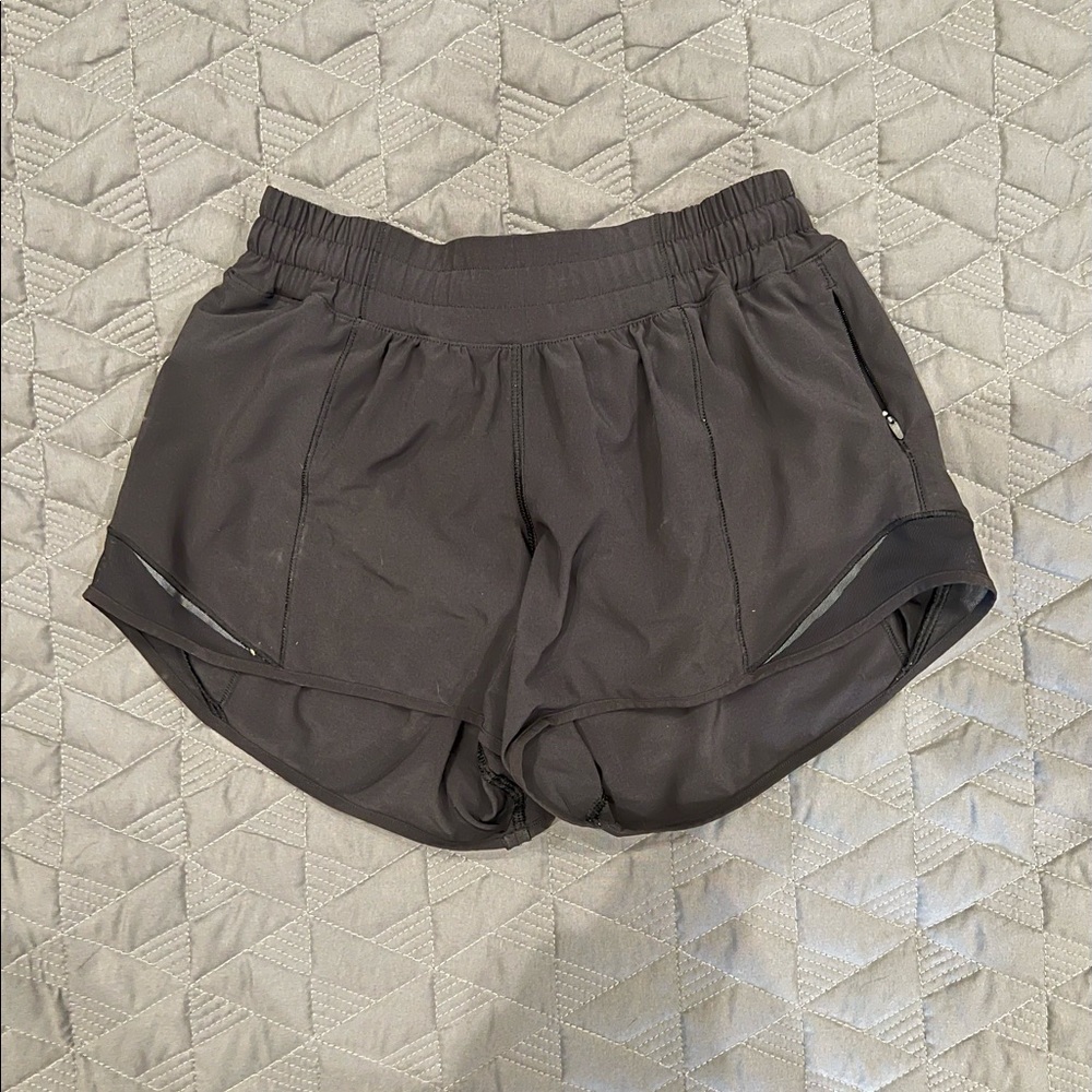 LULULEMON Hotty Hot Shorts, Size 4